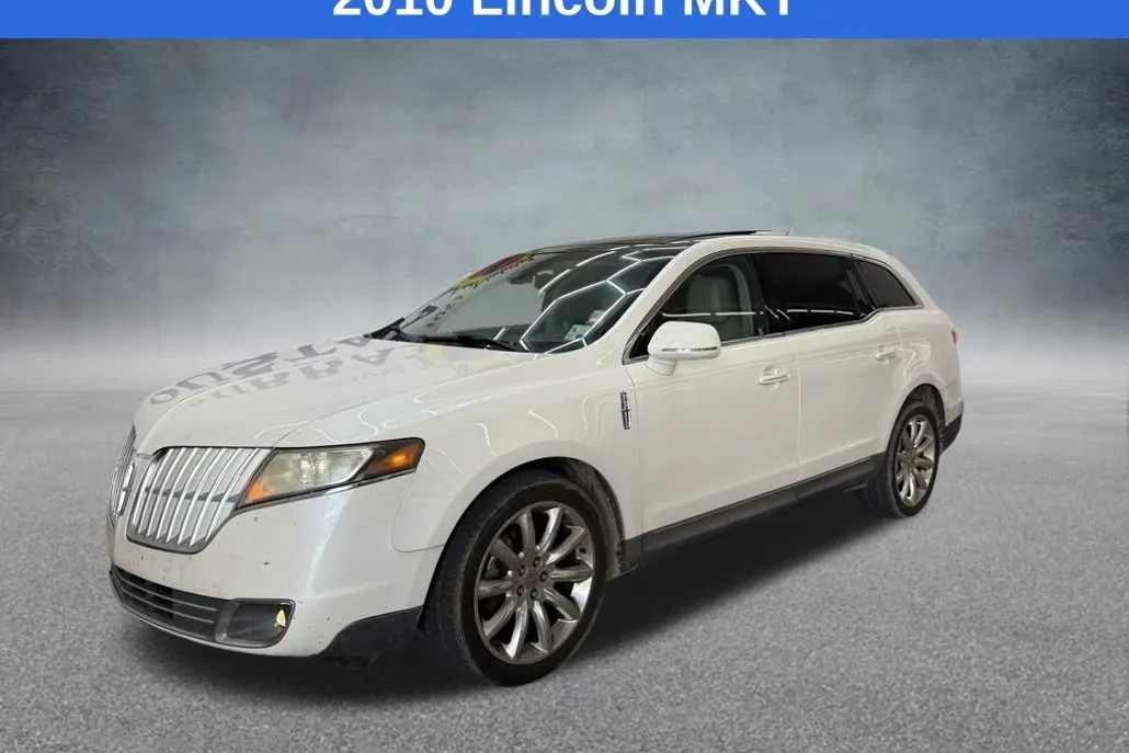 2010 Lincoln MKT Base photo 1