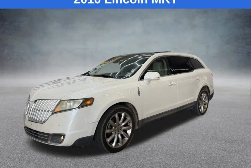 2010 Lincoln MKT Base photo 1