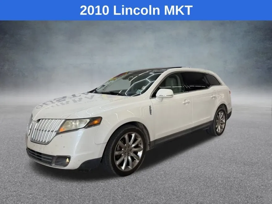 2010 Lincoln MKT Base photo 1