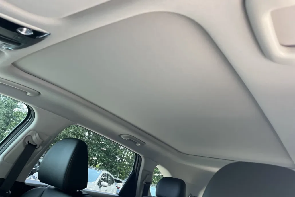 2025 Kia Sorento S photo 1
