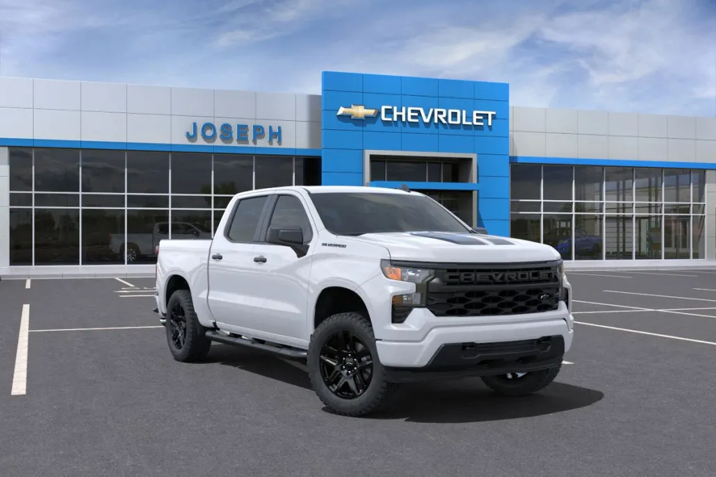 2025 Chevrolet Silverado 1500 Custom photo 1