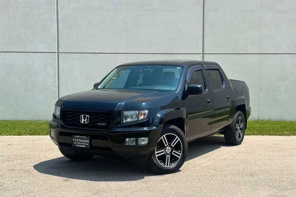 2014 Honda Ridgeline Sport photo 1