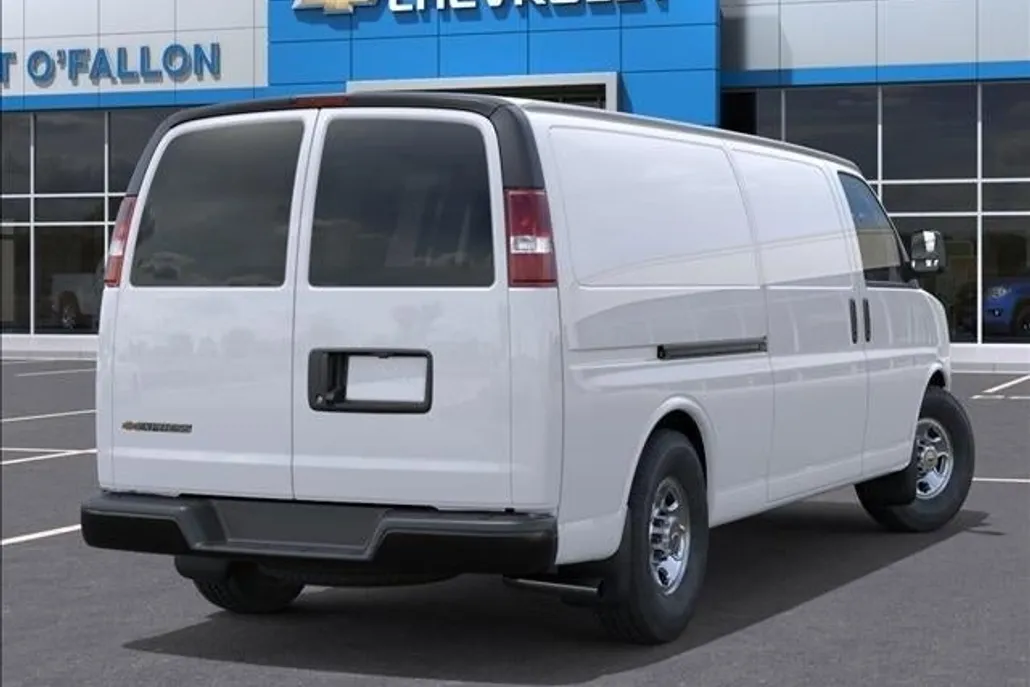 2025 Chevrolet Express Cargo 2500 Base photo 1