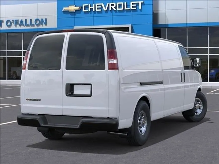 2025 Chevrolet Express Cargo 2500 Base photo 1
