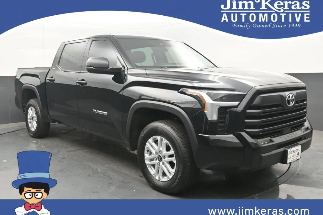 2024 Toyota Tundra SR5 photo 1