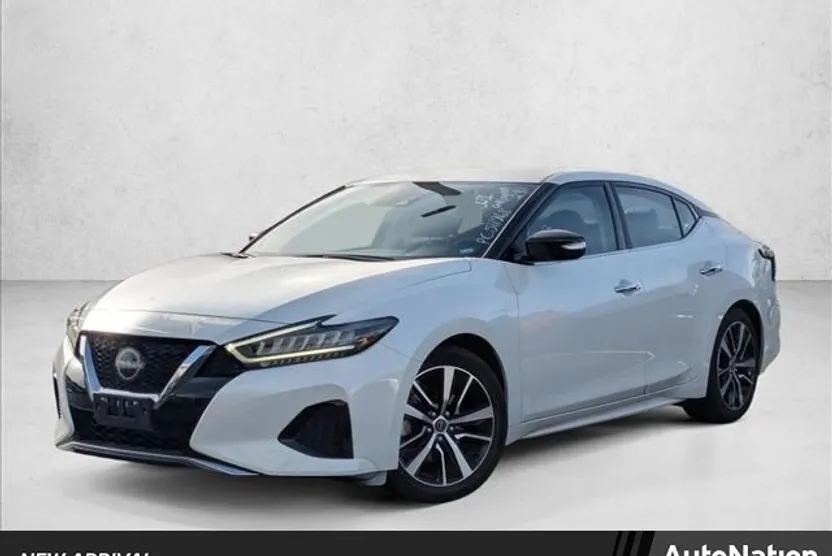 2023 Nissan Maxima SV photo 1
