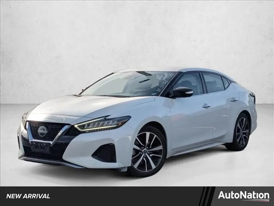 2023 Nissan Maxima SV photo 1