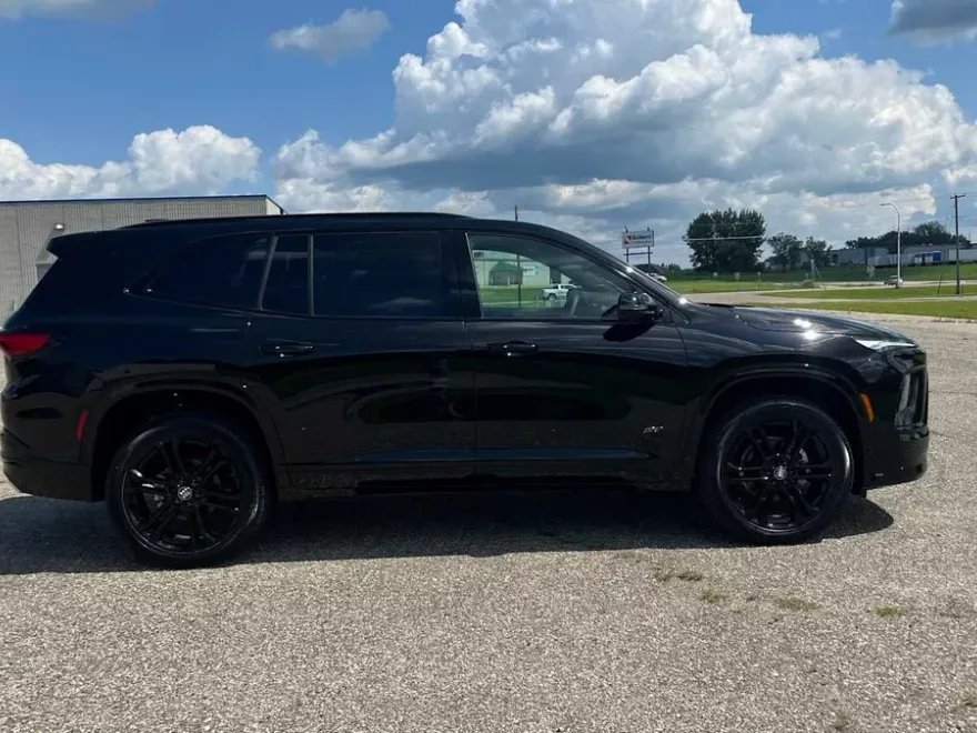 2026 Buick Enclave Sport Touring photo 1