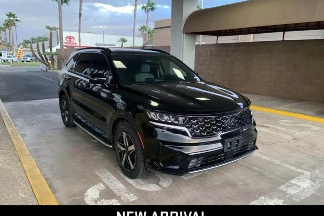 2022 Kia Sorento EX photo 1
