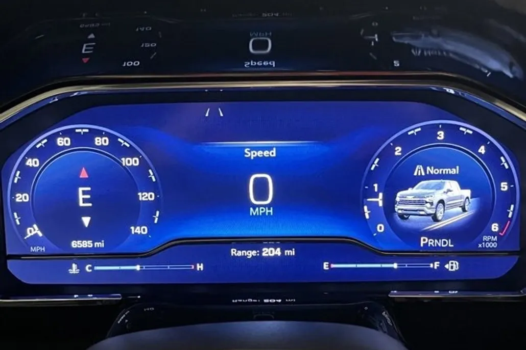 2025 Chevrolet Silverado 1500 LT photo 1