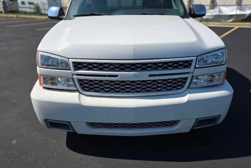 2006 Chevrolet Silverado 1500 LS photo 1