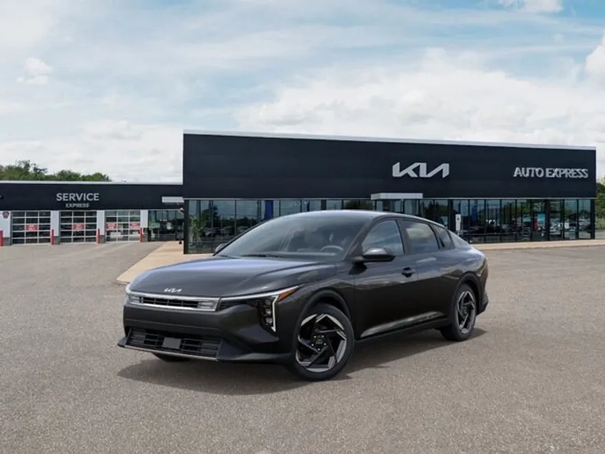 2025 Kia K4 EX photo 1