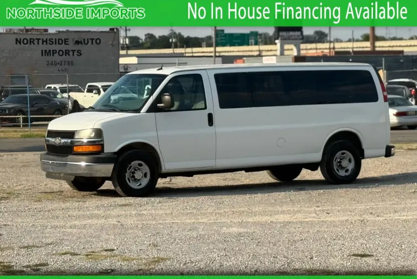 2013 Chevrolet Express LT 3500 photo 1
