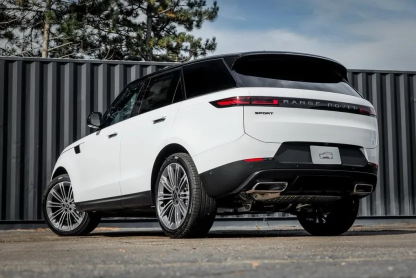 2025 Land Rover Range Rover Sport SE photo 1