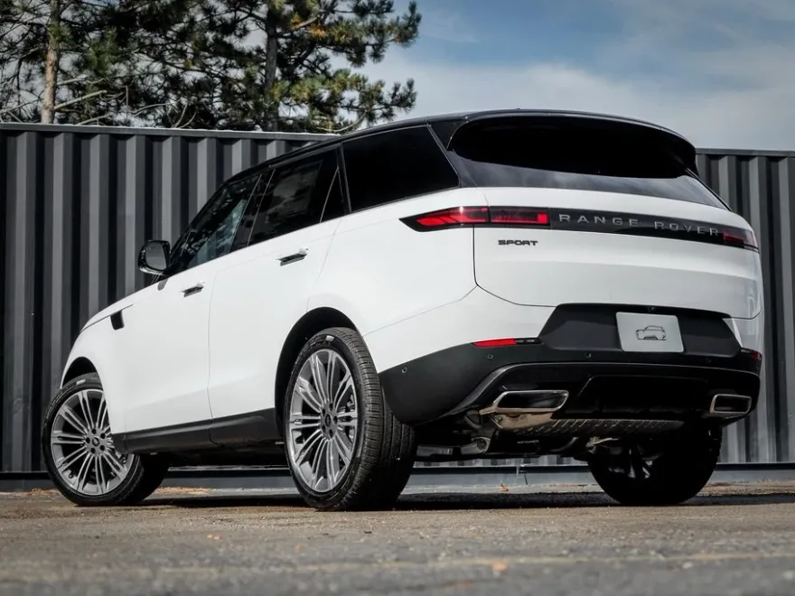 2025 Land Rover Range Rover Sport SE photo 1