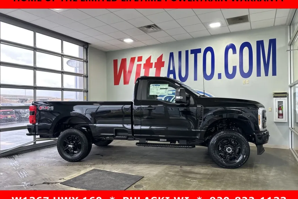 2025 Ford F-250 photo 1