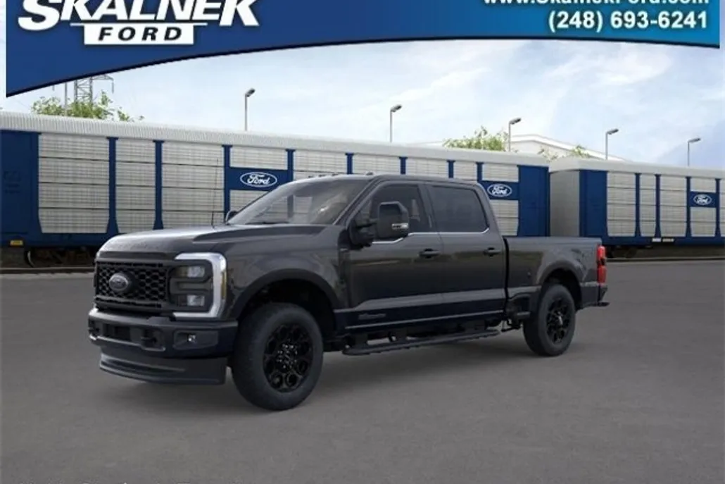 2025 Ford F-350 Lariat photo 1