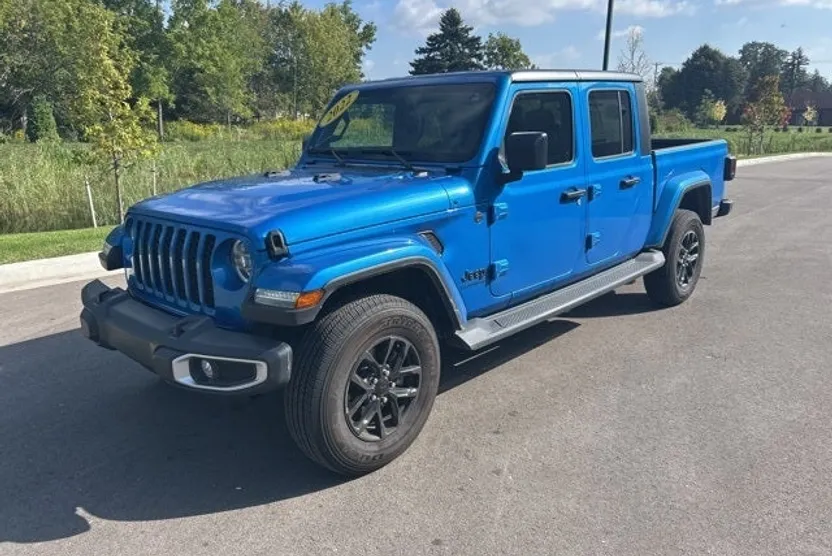 2022 Jeep Gladiator Sport photo 1