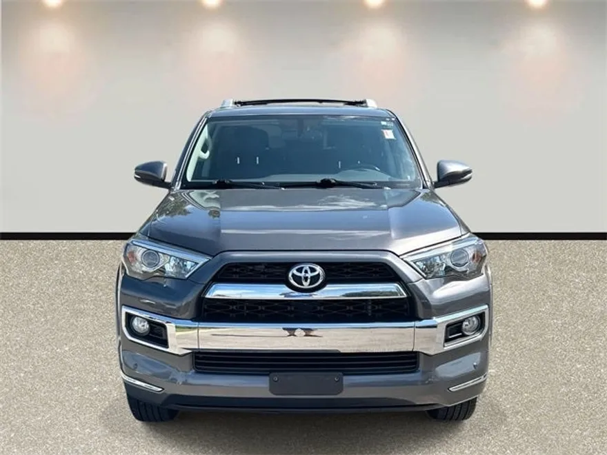 2017 Toyota 4Runner Limited photo 1
