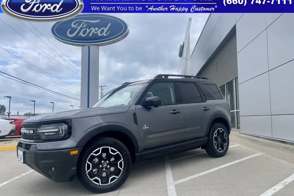 2025 Ford Bronco Sport Outer Banks photo 1