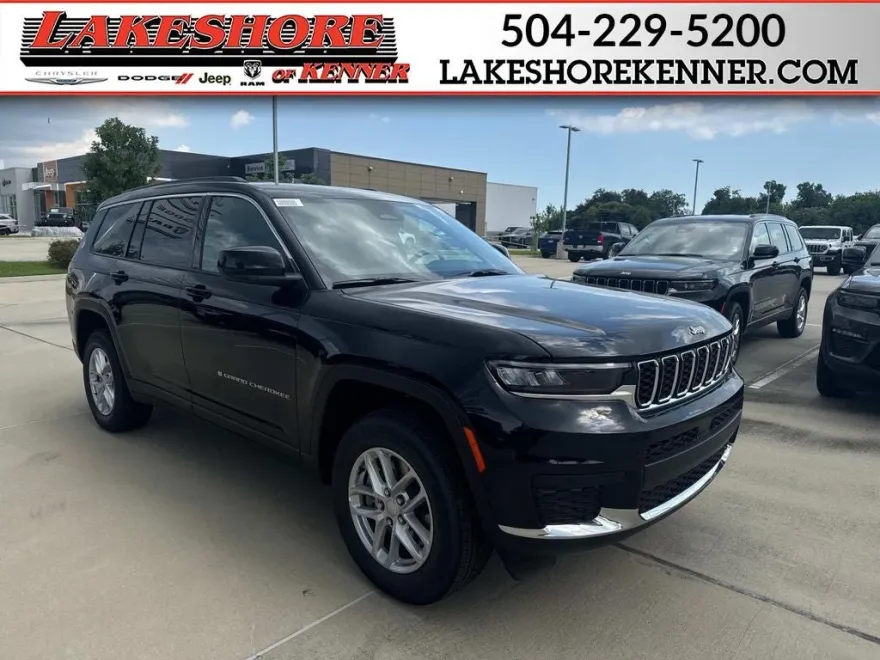2025 Jeep Grand Cherokee Laredo Altitude photo 1