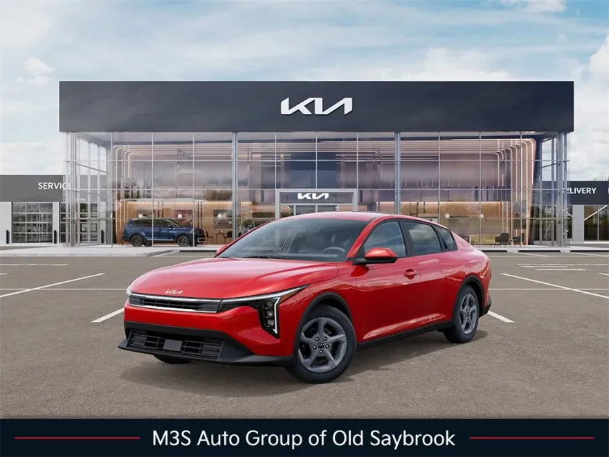 2025 Kia K4 LXS photo 1