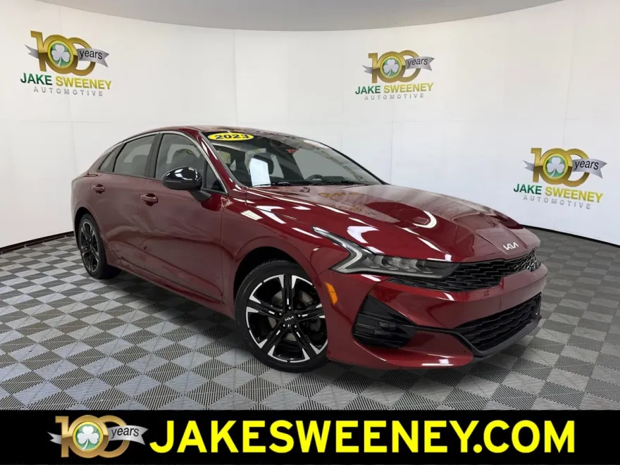 2023 Kia K5 GT-Line photo 1
