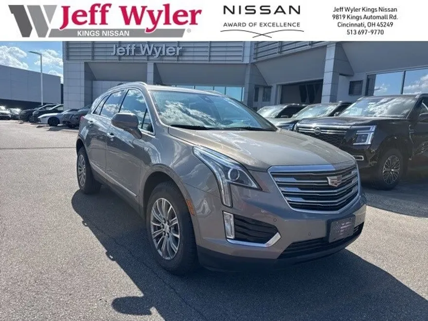 2017 Cadillac XT5 Luxury photo 1