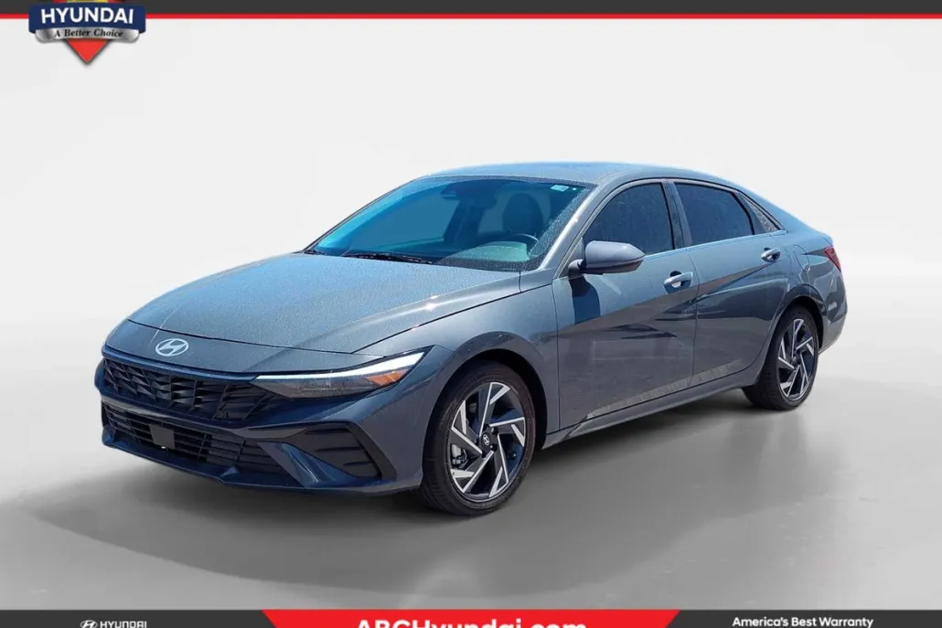2024 Hyundai Elantra Hybrid Limited photo 1