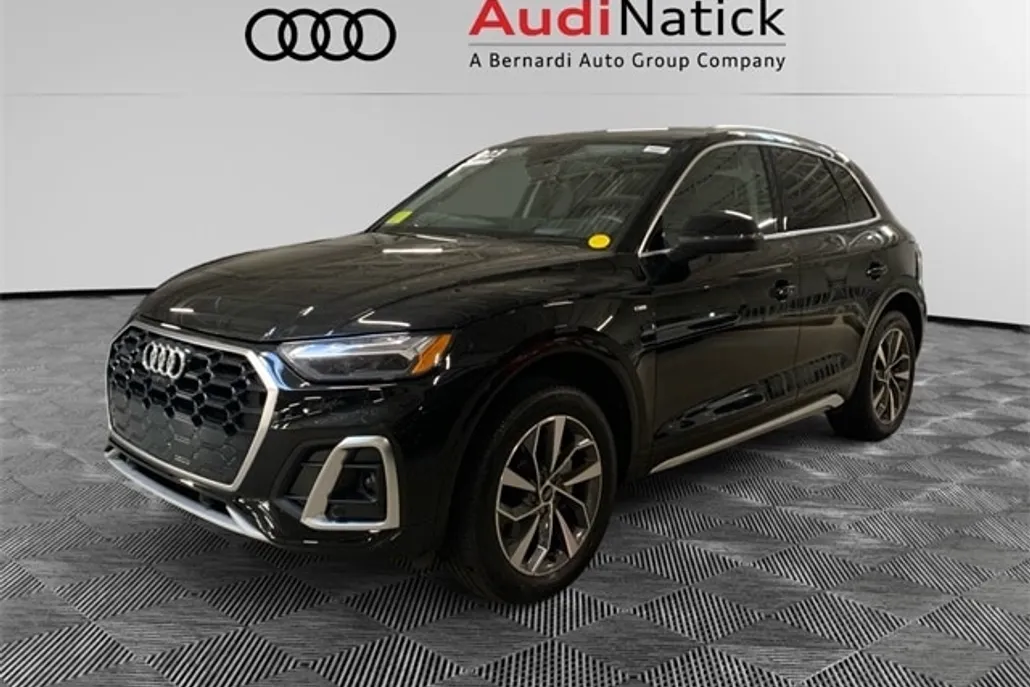 2023 Audi Q5 45 S line Prestige photo 1