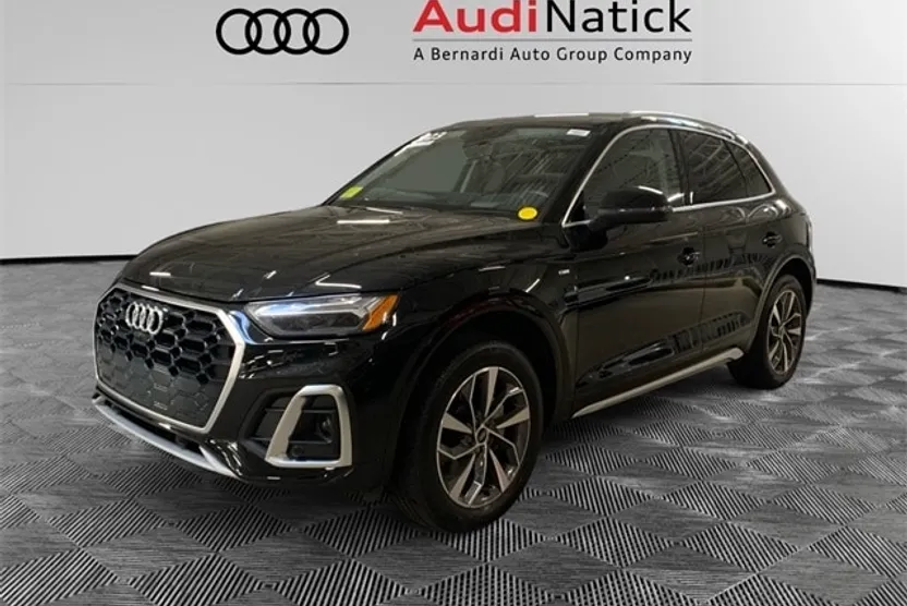 2023 Audi Q5 45 S line Prestige photo 1