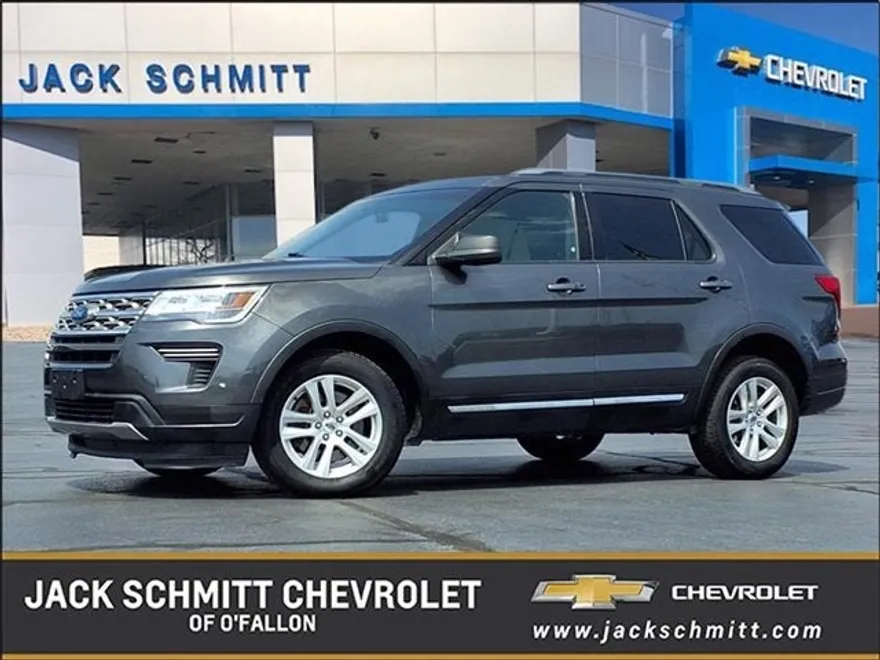 2018 Ford Explorer XLT photo 1