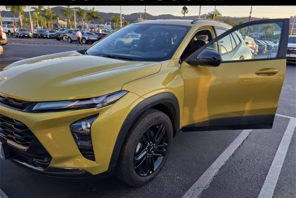 2024 Chevrolet Trax ACTIV photo 1