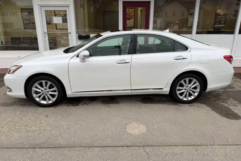 2010 Lexus ES 350 photo 1