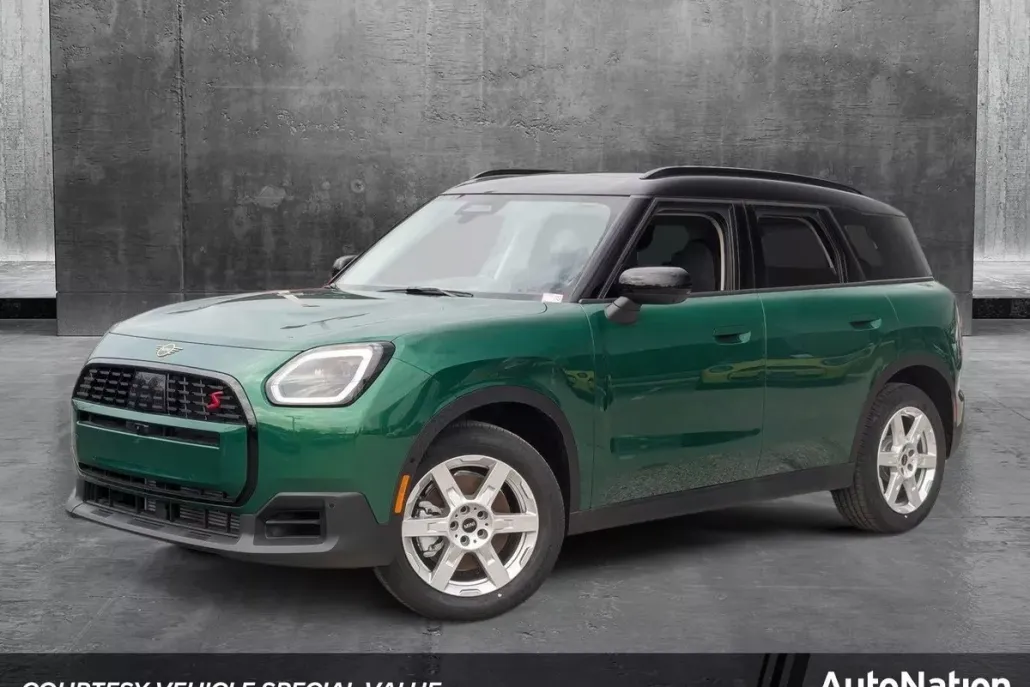 2025 Mini Countryman ALL4 S photo 1