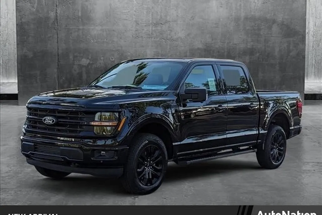 2025 Ford F-150 XLT photo 1
