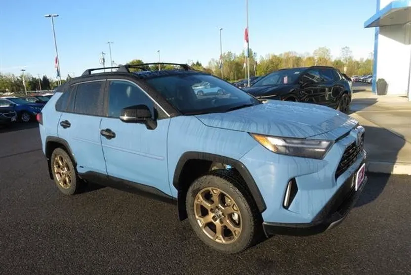 2023 Toyota RAV4 Hybrid XSE photo 1