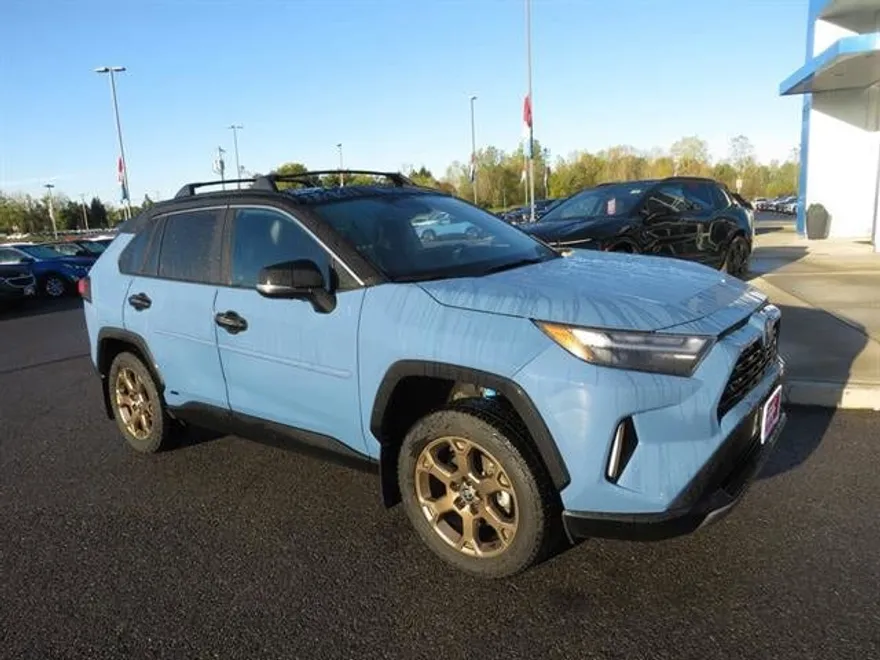 2023 Toyota RAV4 Hybrid XSE photo 1