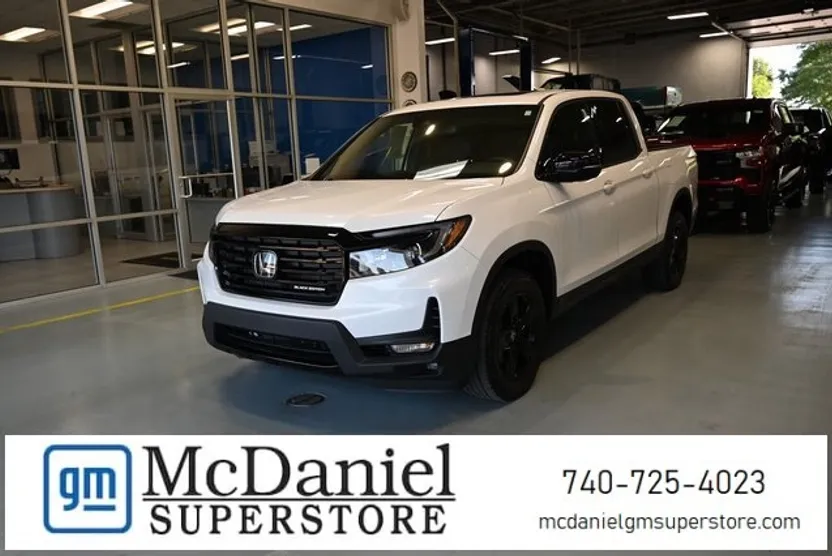 2023 Honda Ridgeline Black Edition photo 1