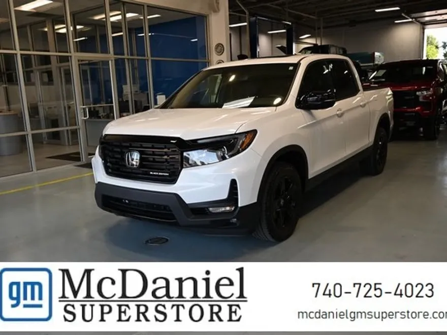 2023 Honda Ridgeline Black Edition photo 1