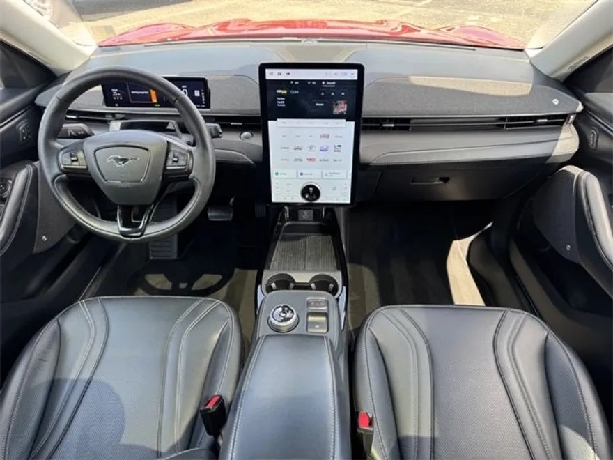 2021 Ford Mustang Mach-E Premium photo 15