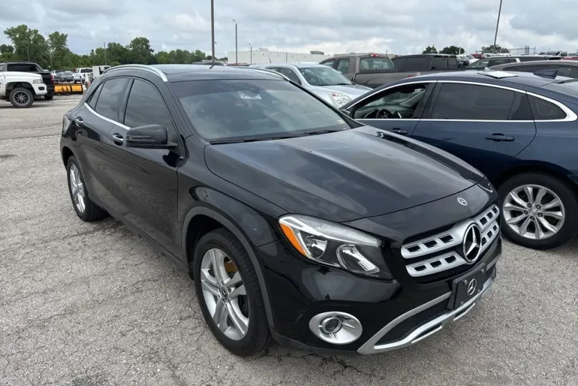 2018 Mercedes Benz GLA 250 4MATIC photo 1