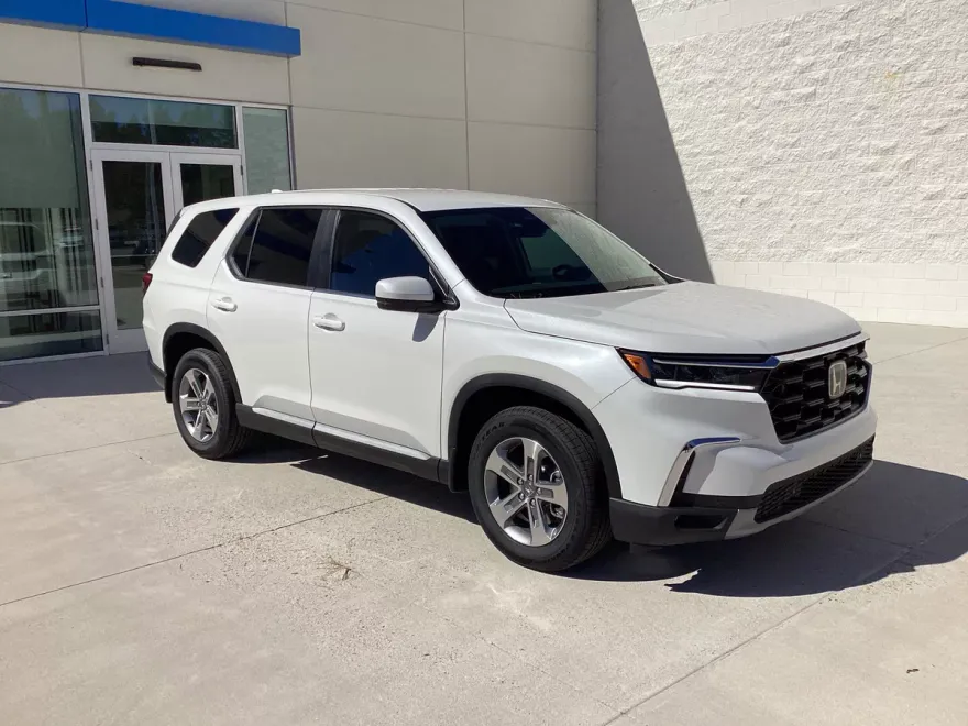 2025 Honda Pilot EX-L photo 1
