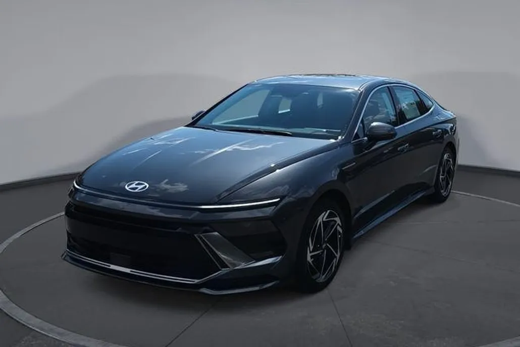 2026 Hyundai Sonata SEL Sport photo 1
