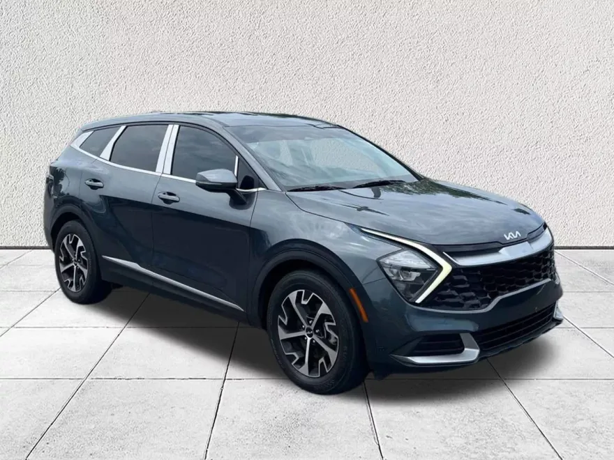 2023 Kia Sportage EX photo 1