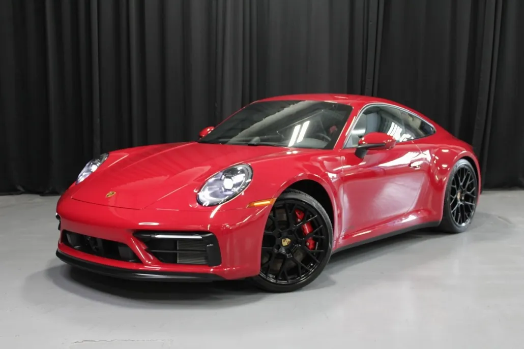 2024 Porsche 911 4 GTS photo 1