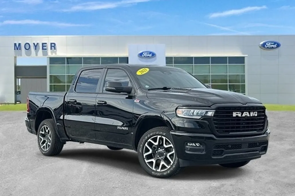 2025 Ram 1500 Laramie photo 1