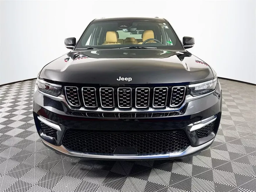 2024 Jeep Grand Cherokee Summit photo 1