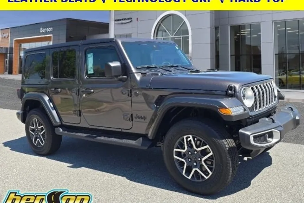 2025 Jeep Wrangler Sahara photo 1