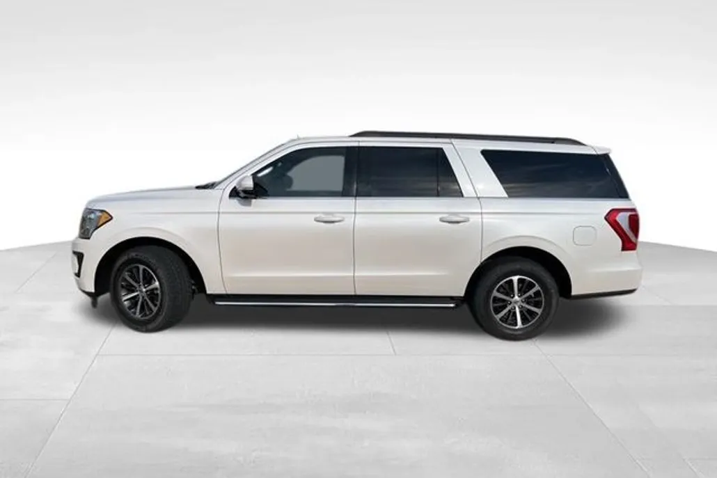 2019 Ford Expedition MAX XLT photo 1